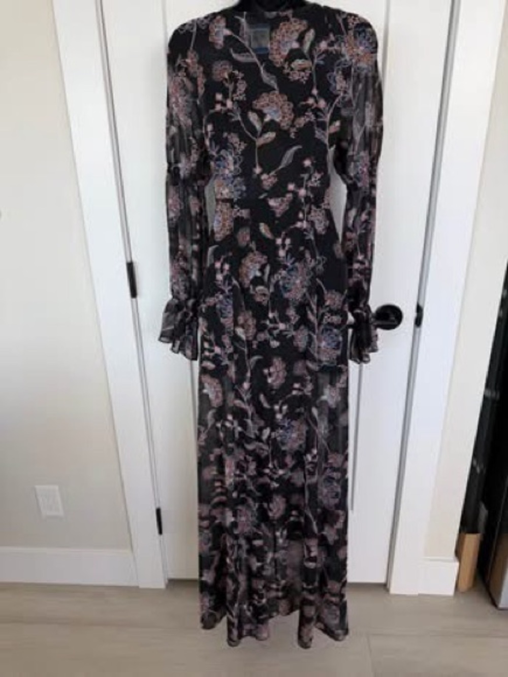 Floral Long Sleeve Maxi Dress in Black